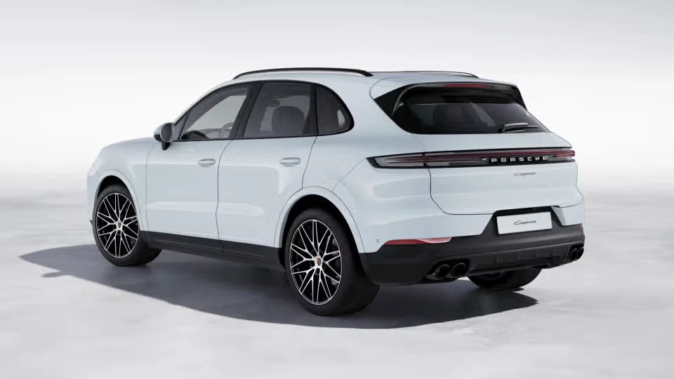 2026 Porsche Cayenne - Image 19 of 30