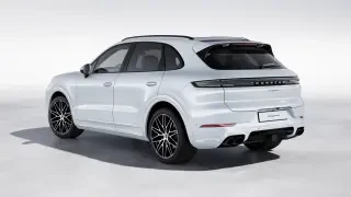2026 Porsche Cayenne - Image 21 of 30