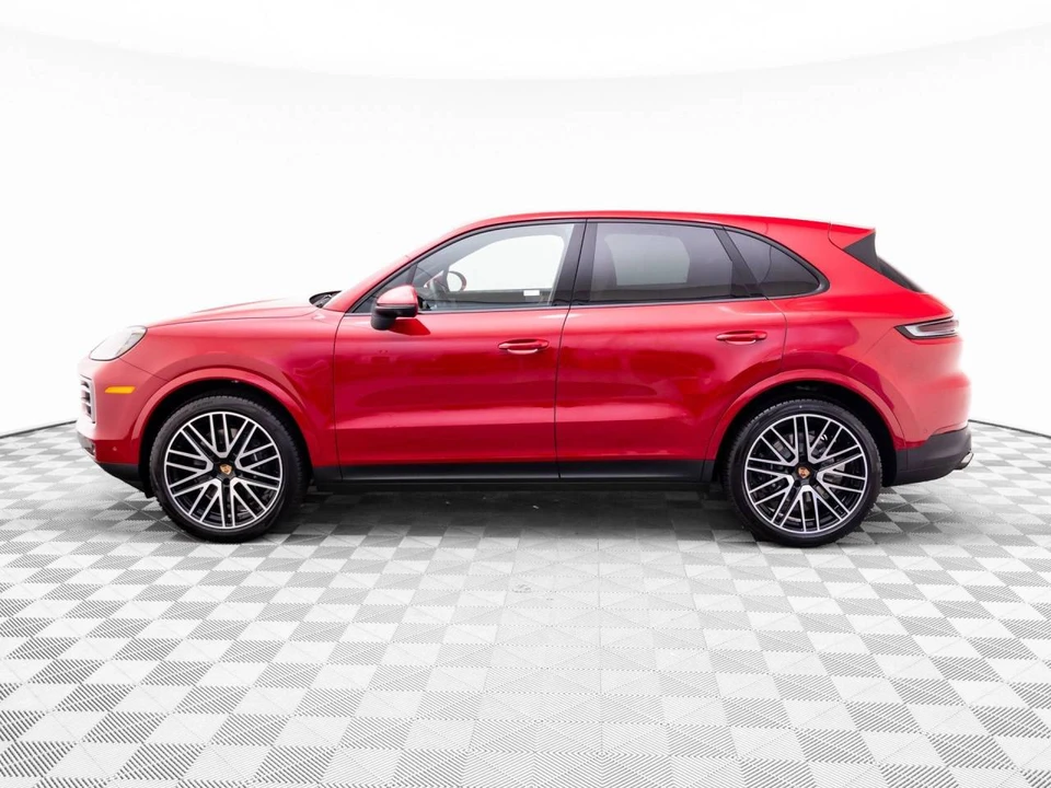 2026 Porsche 9Y0/9Y3 Cayenne - Image 2 of 5