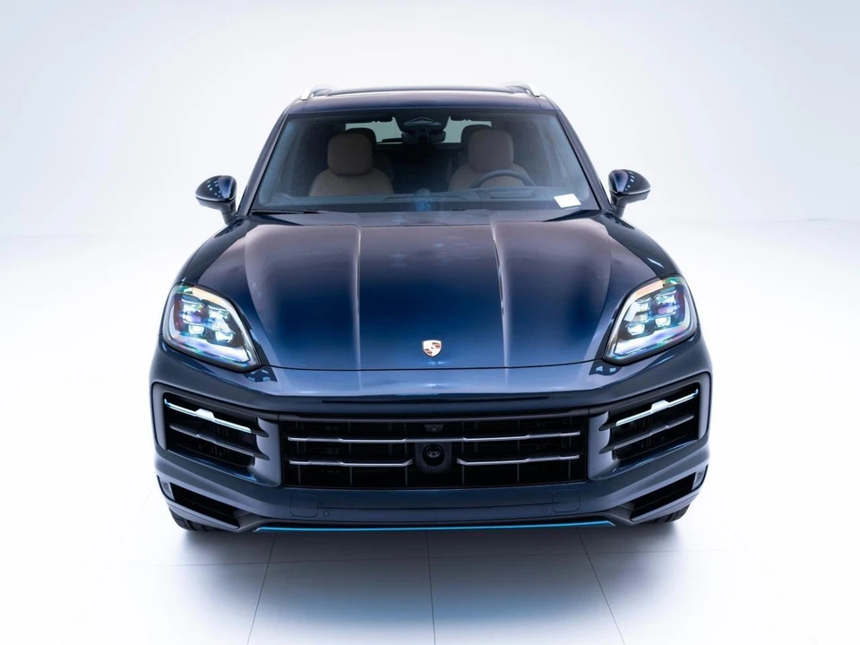 2026 Porsche 9Y0/9Y3 Cayenne - Image 6 of 31