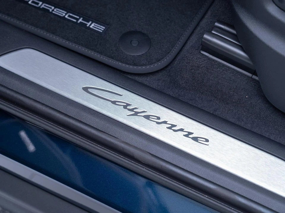 2026 Porsche 9Y0/9Y3 Cayenne - Image 14 of 31
