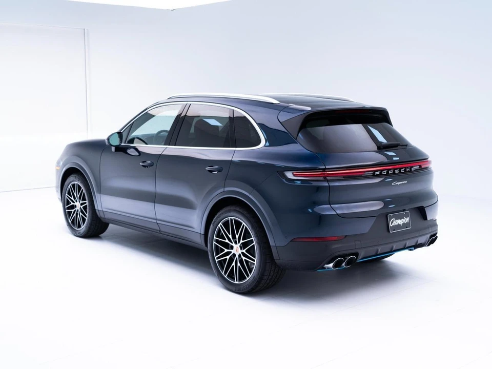 2026 Porsche 9Y0/9Y3 Cayenne - Image 3 of 31