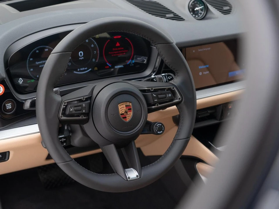 2026 Porsche 9Y0/9Y3 Cayenne - Image 20 of 31