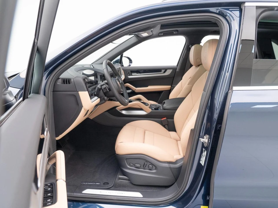 2026 Porsche 9Y0/9Y3 Cayenne - Image 17 of 31