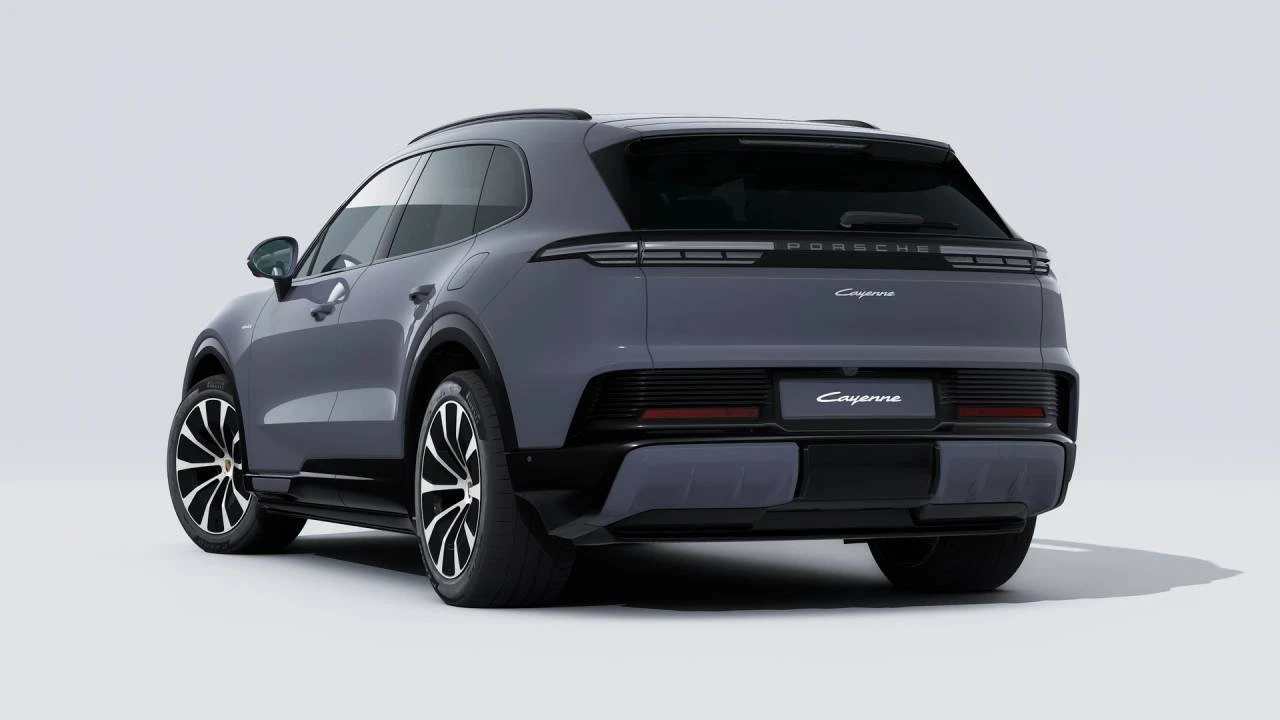 2026 Porsche 9Y0/9Y3 Cayenne - Image 3 of 14