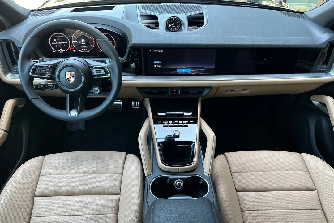 2026 Porsche 9Y0/9Y3 Cayenne - Image 6 of 31