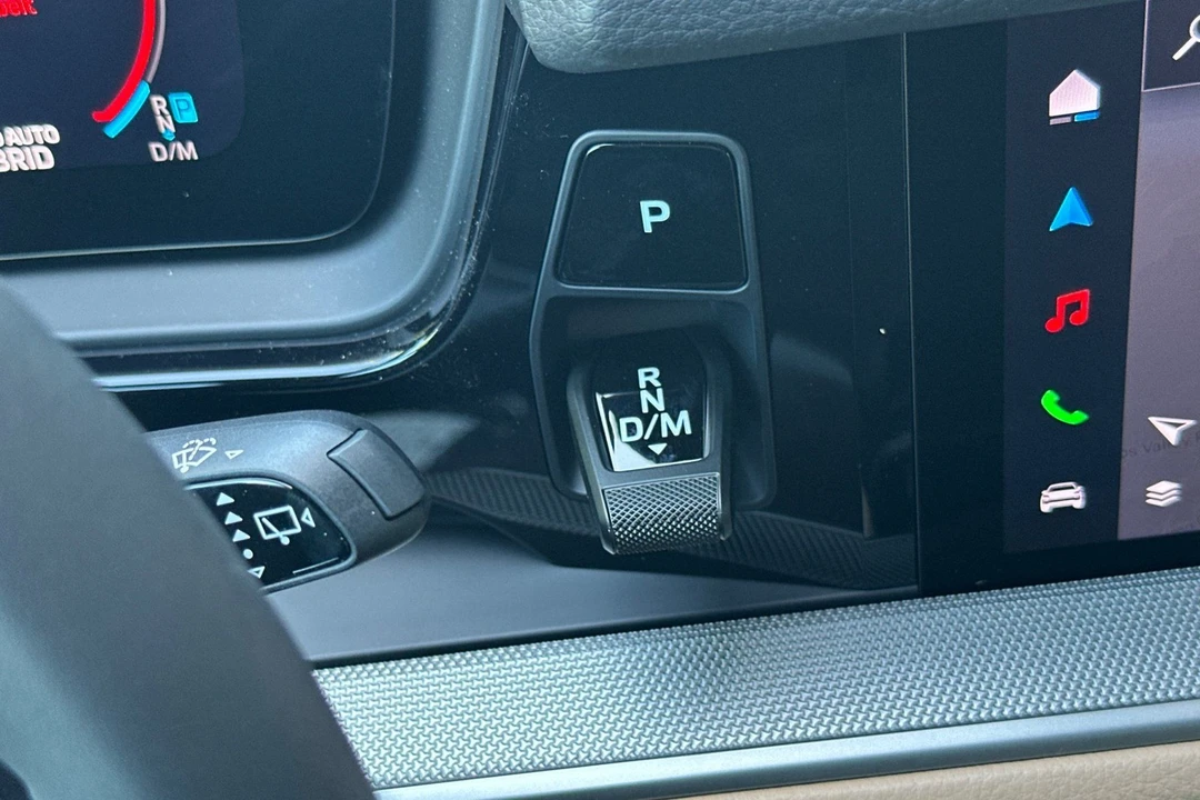 2026 Porsche 9Y0/9Y3 Cayenne - Image 28 of 31