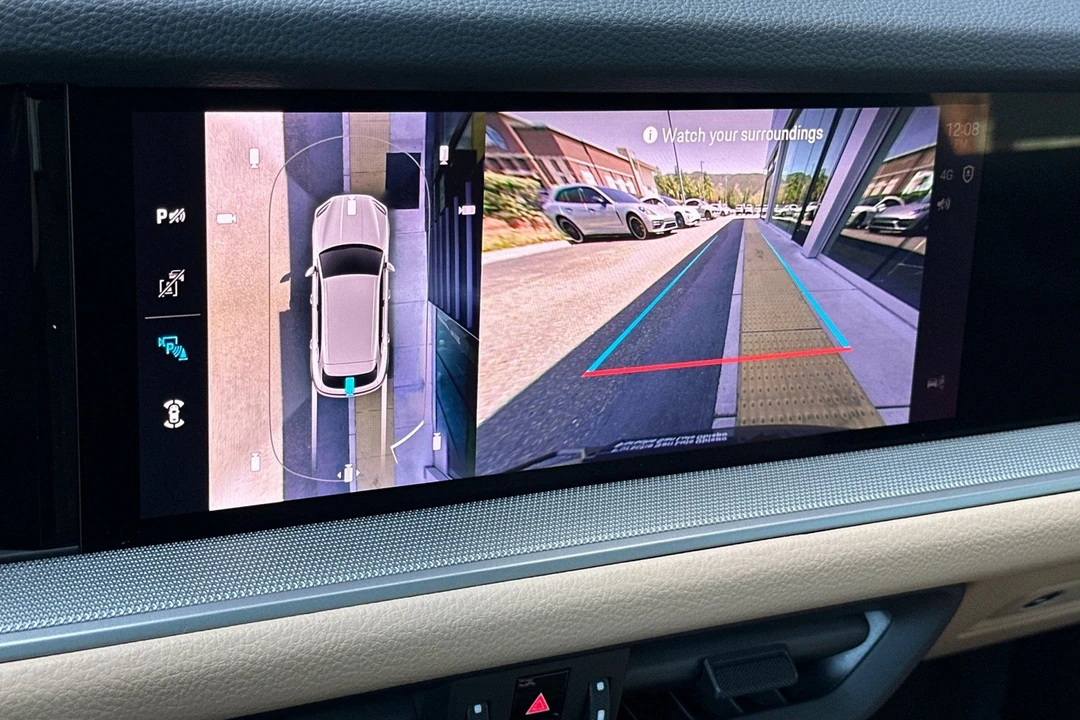 2026 Porsche 9Y0/9Y3 Cayenne - Image 24 of 31