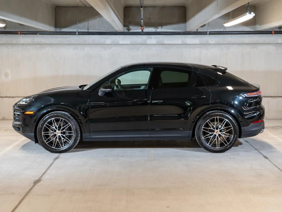 2026 Porsche 9Y0/9Y3 Cayenne Coupe - Image 2 of 31