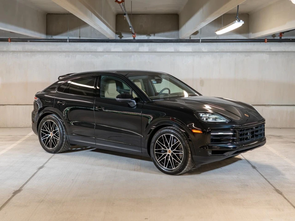 2026 Porsche 9Y0/9Y3 Cayenne Coupe - Image 9 of 31