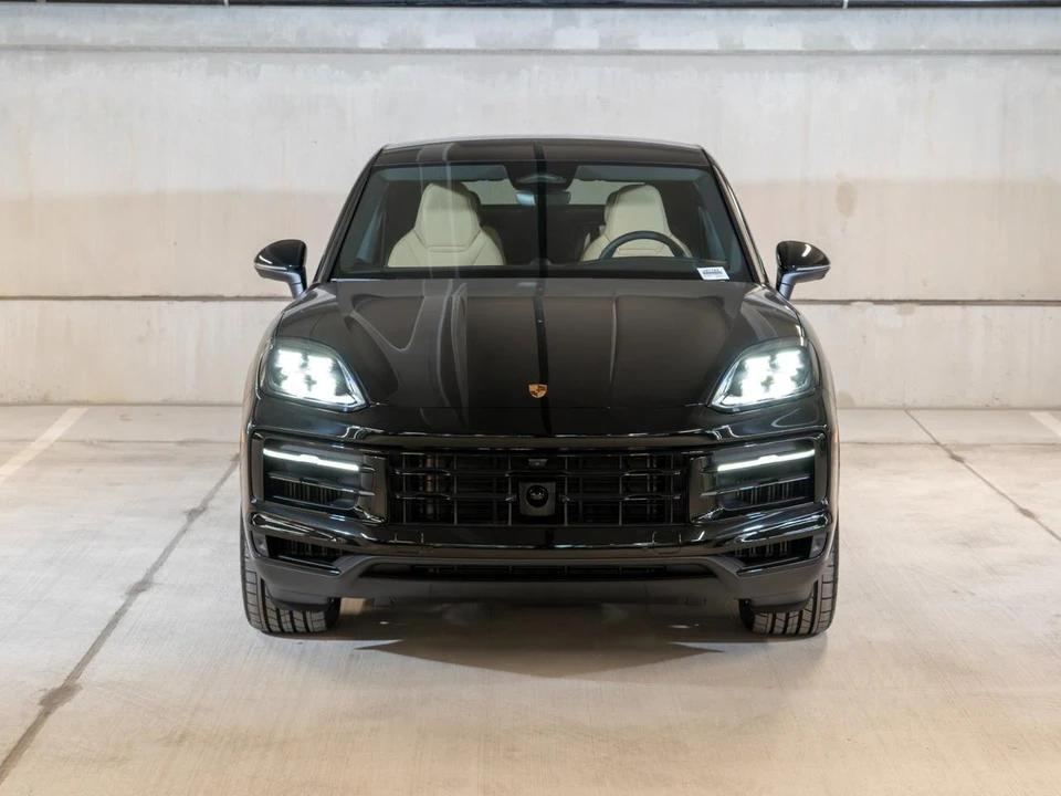 2026 Porsche 9Y0/9Y3 Cayenne Coupe - Image 10 of 31