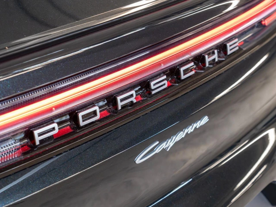 2026 Porsche 9Y0/9Y3 Cayenne Coupe - Image 12 of 31