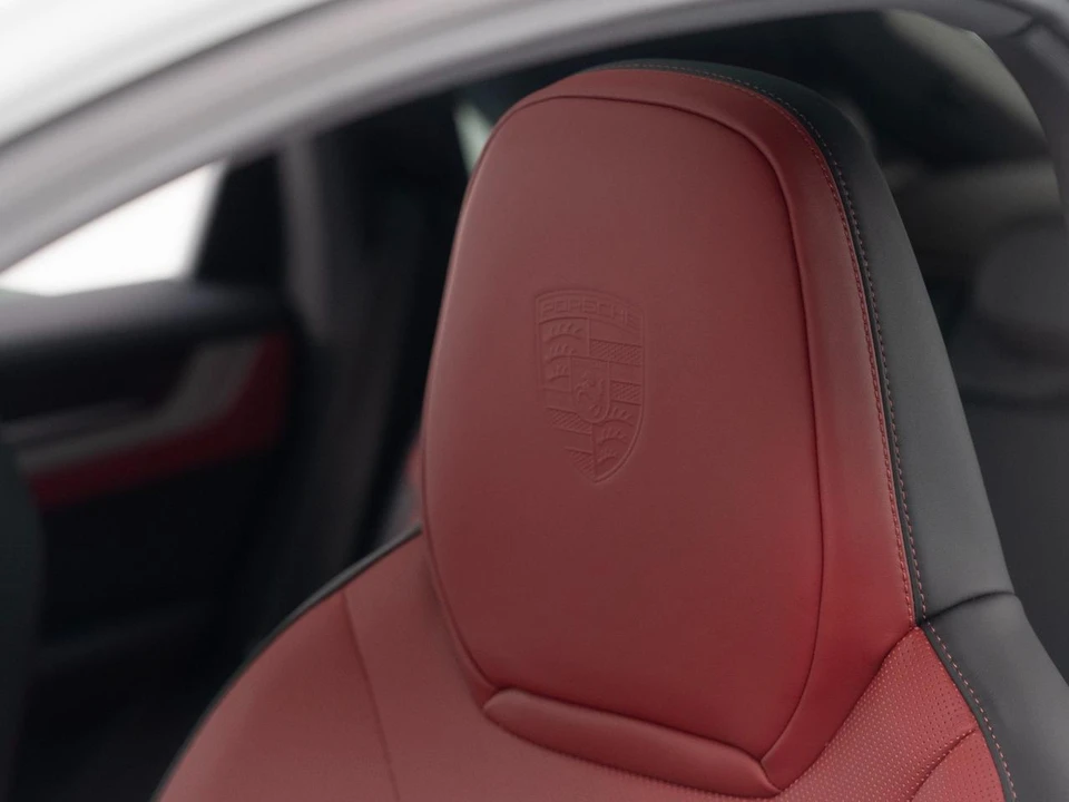 2026 Porsche 9Y0/9Y3 Cayenne Coupe - Image 18 of 21