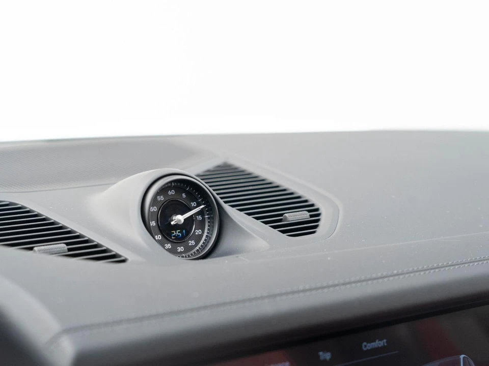 2026 Porsche 9Y0/9Y3 Cayenne Coupe - Image 20 of 21