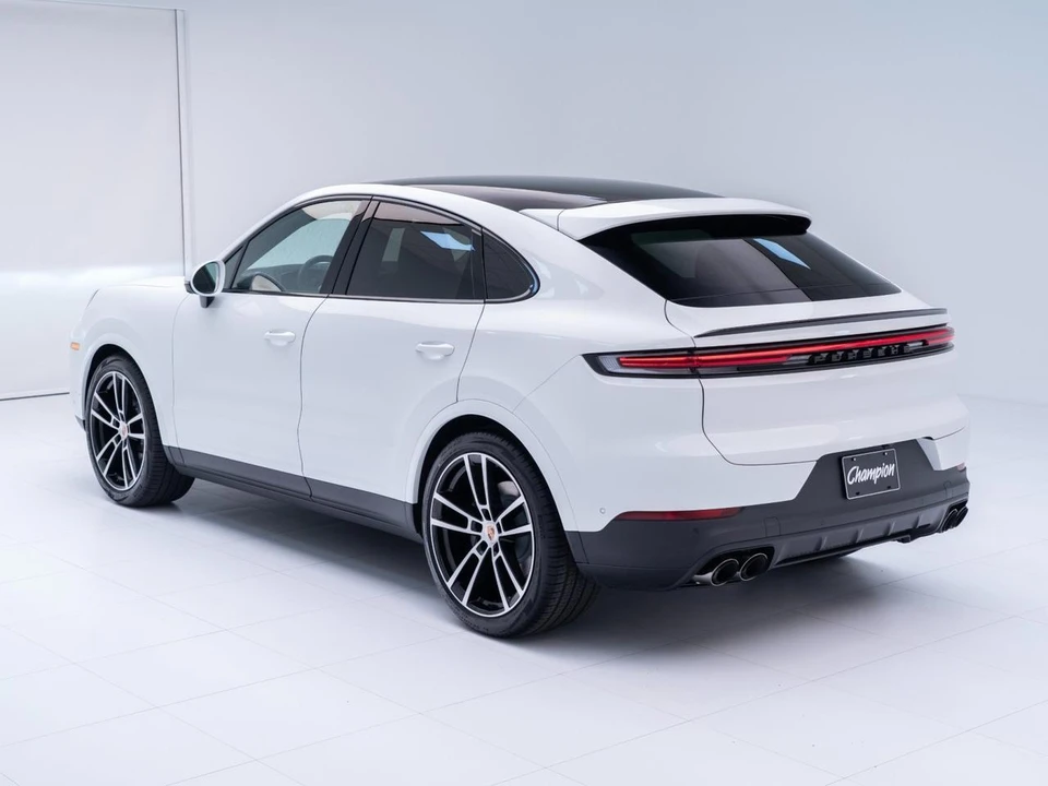 2026 Porsche 9Y0/9Y3 Cayenne Coupe - Image 3 of 21