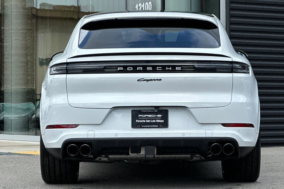 2026 Porsche 9Y0/9Y3 Cayenne - Image 7 of 21