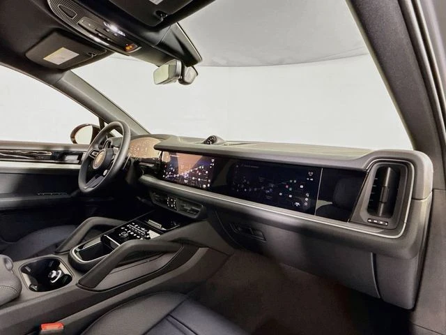 2026 Porsche 9Y0/9Y3 Cayenne Coupe - Image 17 of 31