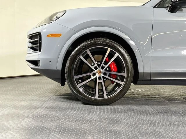 2026 Porsche 9Y0/9Y3 Cayenne Coupe - Image 31 of 31