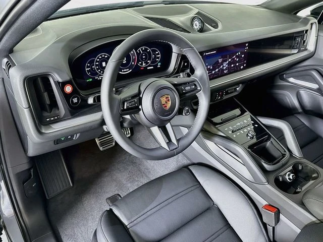 2026 Porsche 9Y0/9Y3 Cayenne Coupe - Image 5 of 31