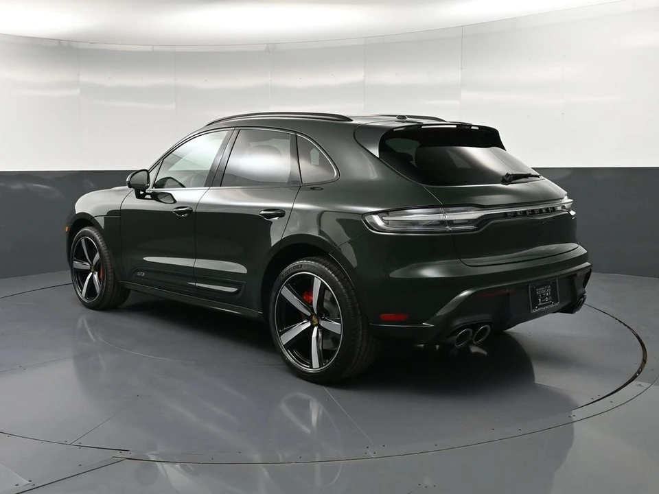 2026 Porsche Macan GTS - Image 3 of 31