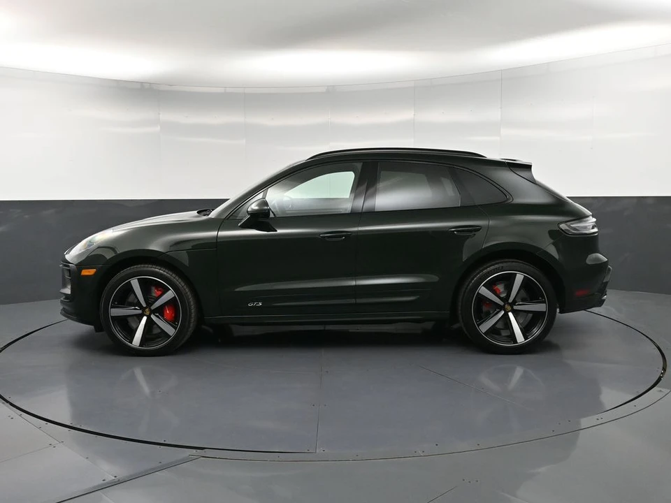 2026 Porsche Macan GTS - Image 2 of 31