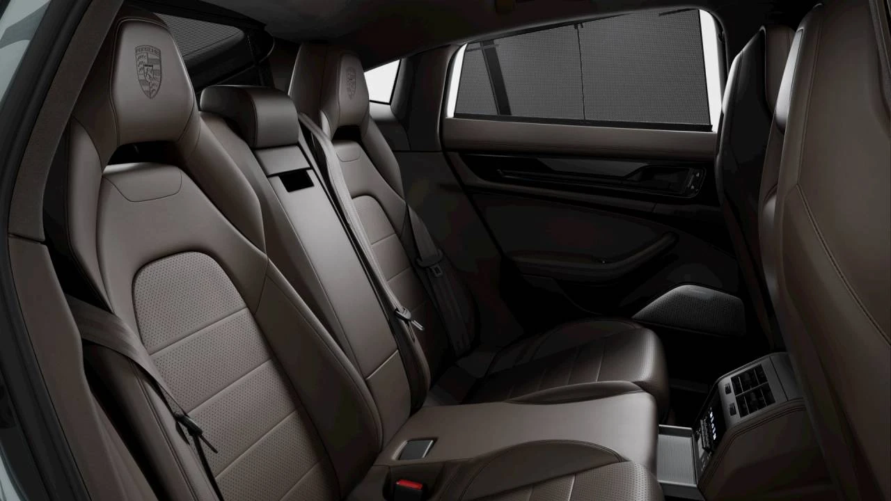 2026 Porsche Panamera - Image 10 of 10