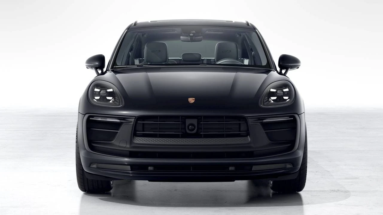 2026 Porsche Macan GTS - Image 8 of 10