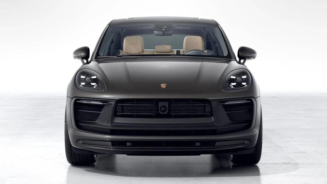 2026 Porsche Macan GTS - Image 8 of 10