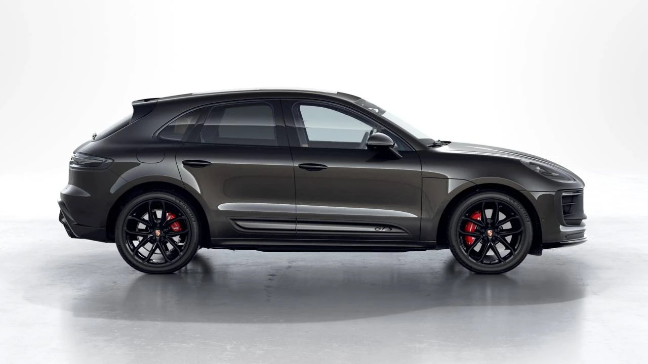 2026 Porsche Macan GTS - Image 6 of 10