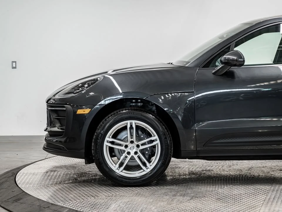 2026 Porsche Macan Electric - Image 9 of 20