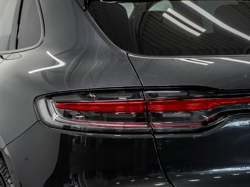 2026 Porsche Macan Electric - Image 14 of 20