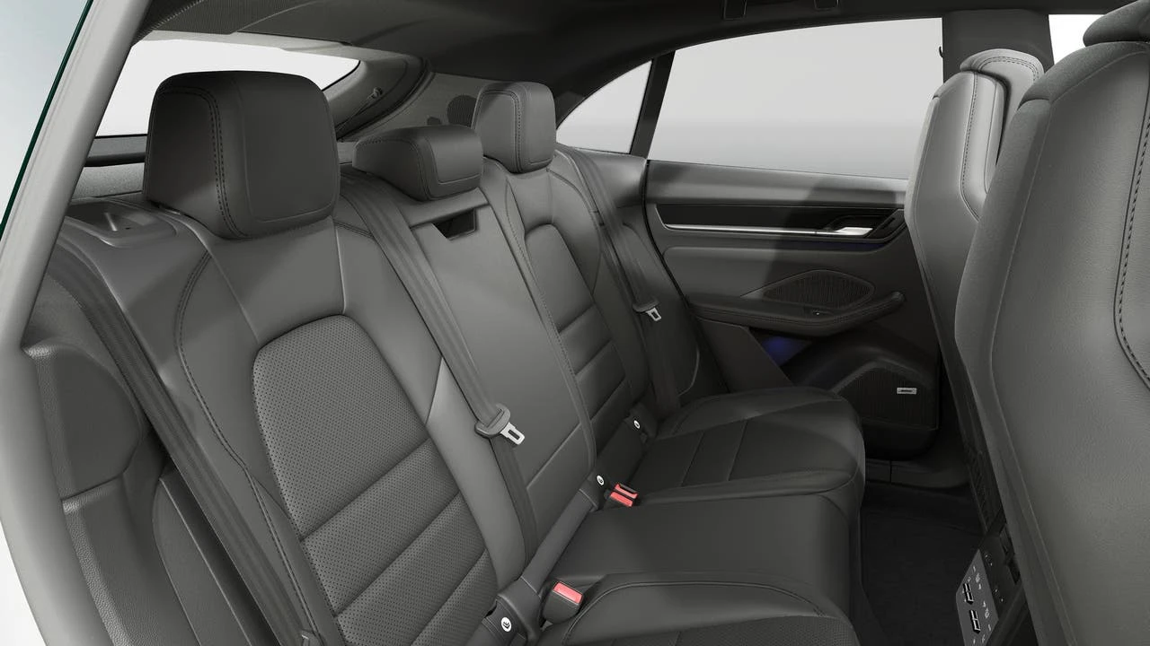 2026 Porsche Macan Electric - Image 13 of 14