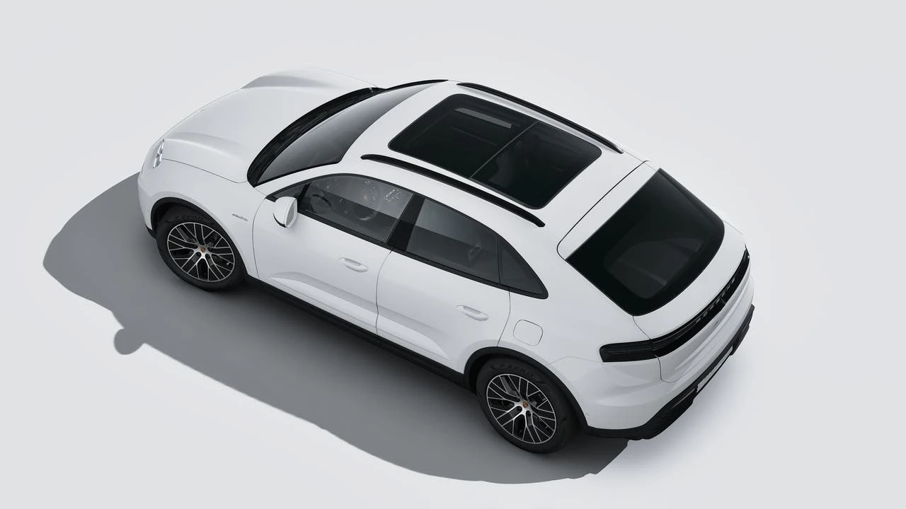 2026 Porsche Macan Electric - Image 4 of 14