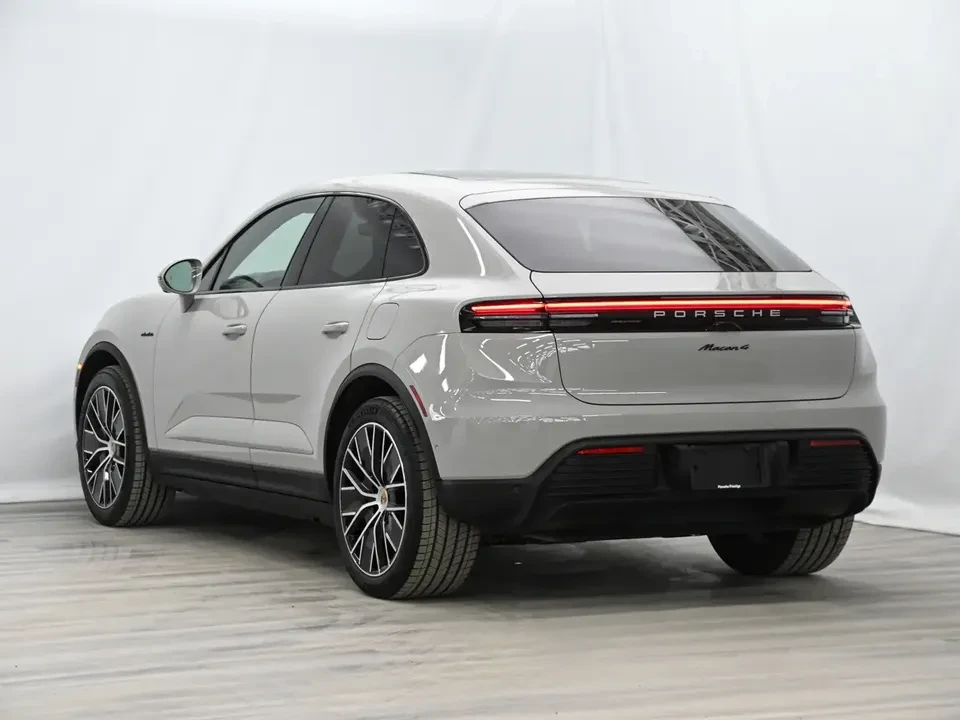 2026 Porsche Macan Electric - Image 5 of 20