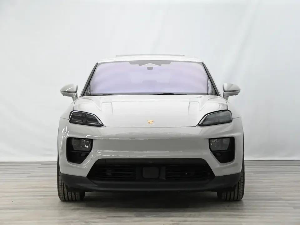 2026 Porsche Macan Electric - Image 6 of 20