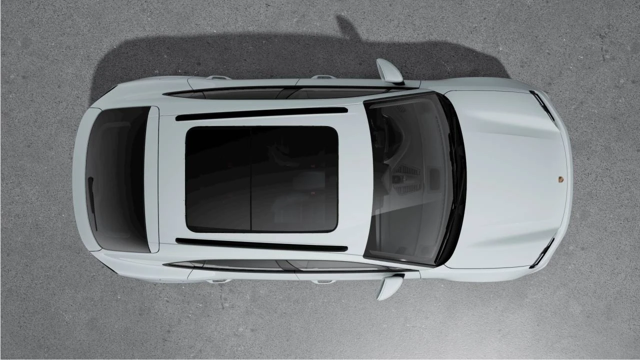 2026 Porsche Macan Electric - Image 5 of 10