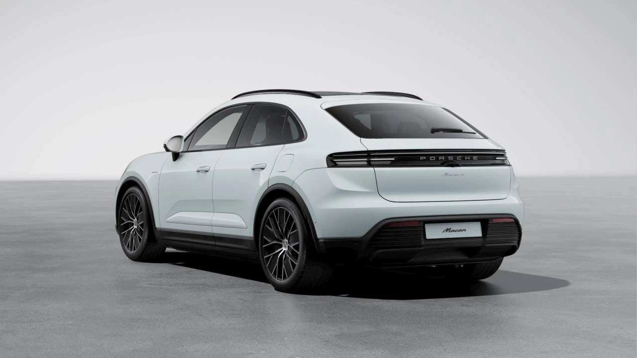 2026 Porsche Macan Electric - Image 3 of 10