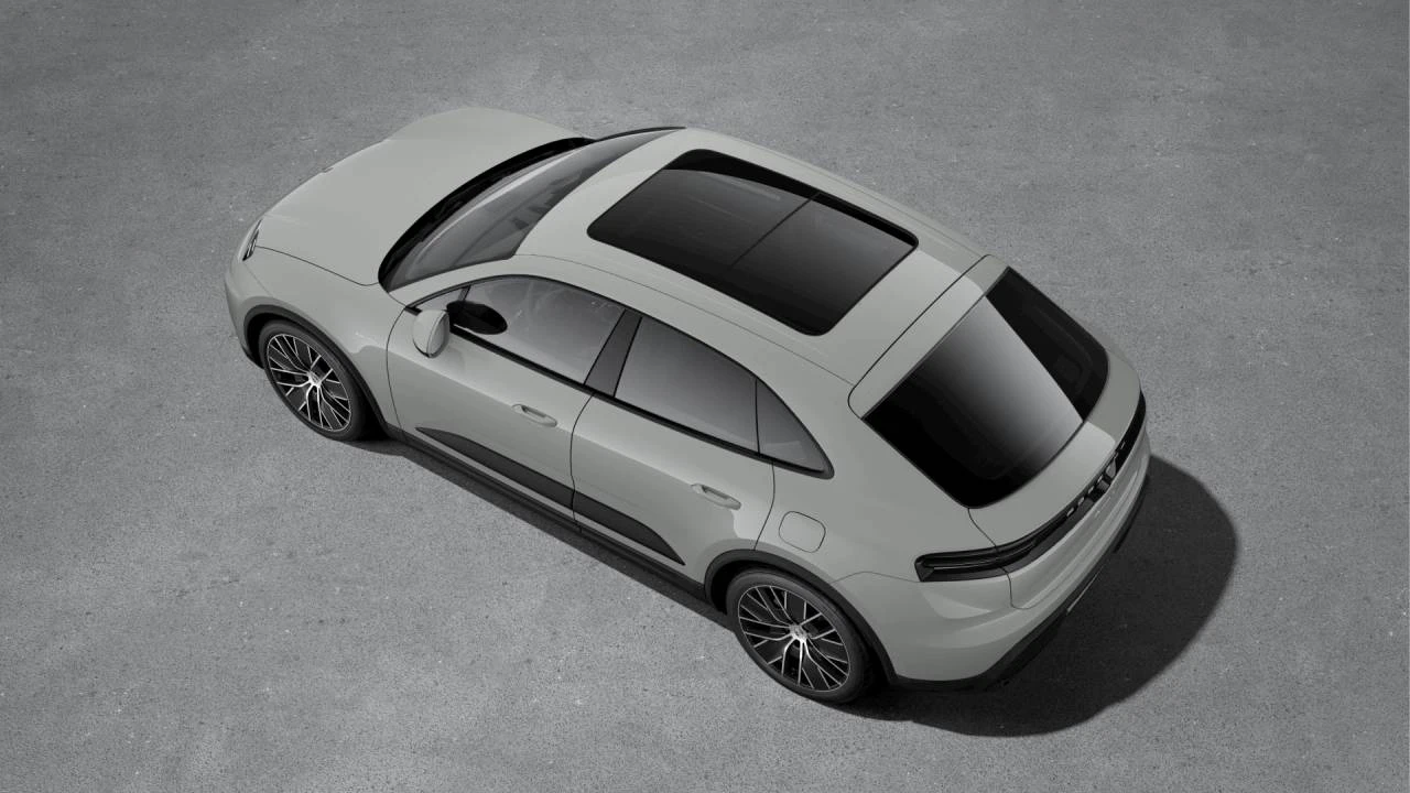 2026 Porsche Macan Electric - Image 4 of 10