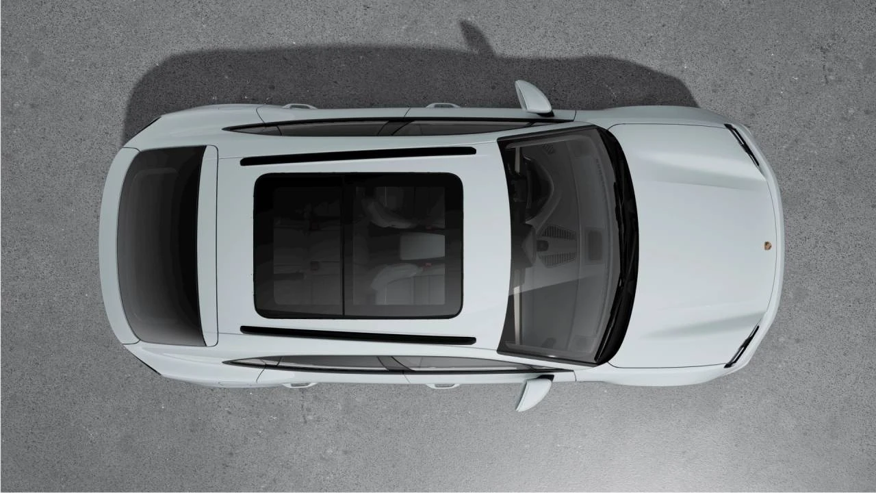 2026 Porsche Macan Electric - Image 5 of 10