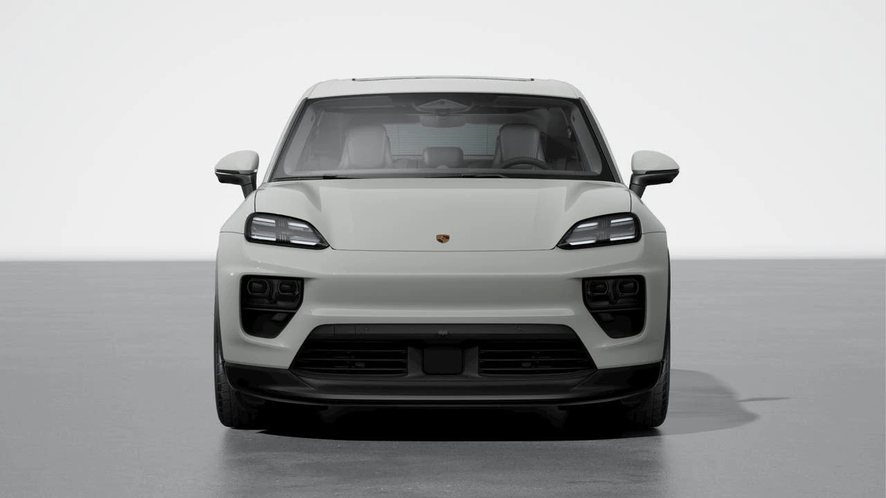 2026 Porsche Macan Electric - Image 8 of 10