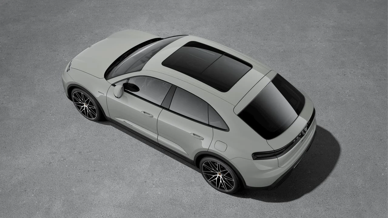 2026 Porsche Macan Electric - Image 4 of 10
