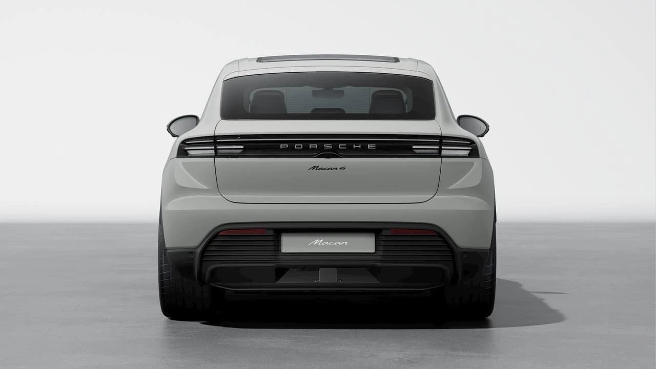 2026 Porsche Macan Electric - Image 7 of 10