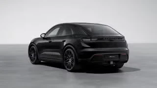2026 Porsche Macan Electric - Image 17 of 31