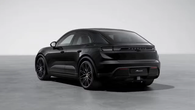 2026 Porsche Macan Electric - Image 18 of 31