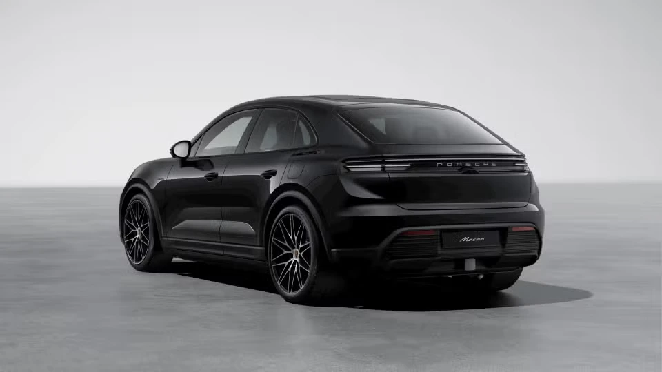 2026 Porsche Macan Electric - Image 19 of 31