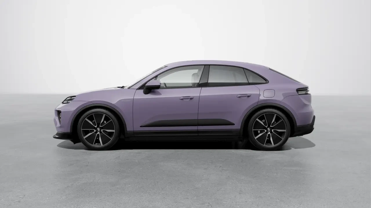 2026 Porsche Macan Electric - Image 16 of 31