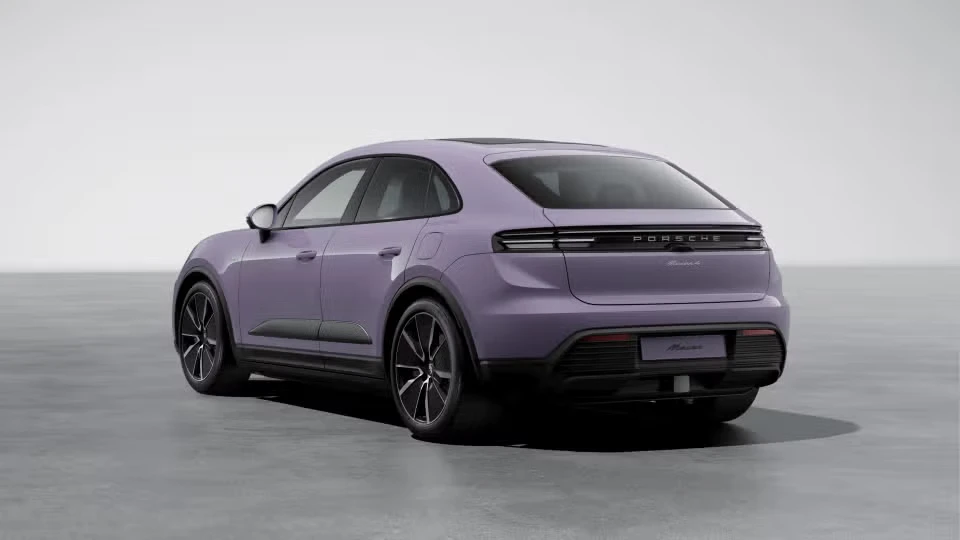 2026 Porsche Macan Electric - Image 19 of 31