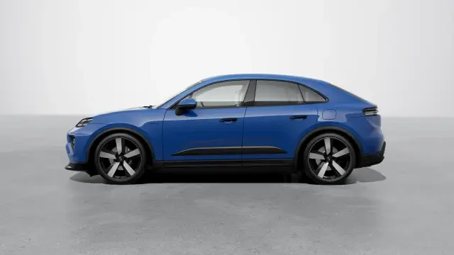 2026 Porsche Macan - Image 14 of 30