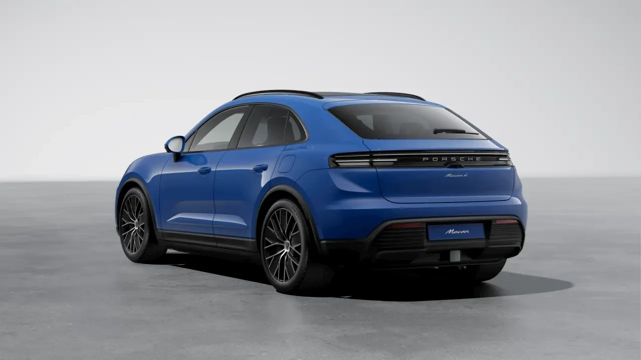 2026 Porsche Macan - Image 24 of 31