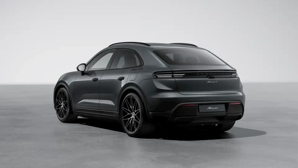 2026 Porsche Macan Electric - Image 23 of 31
